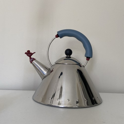 Alessi iconic kettle - iconic, y
